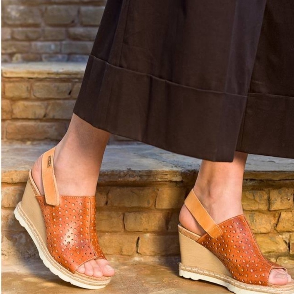 NWT Pikolinos Flamingo Wedges Size 39/9